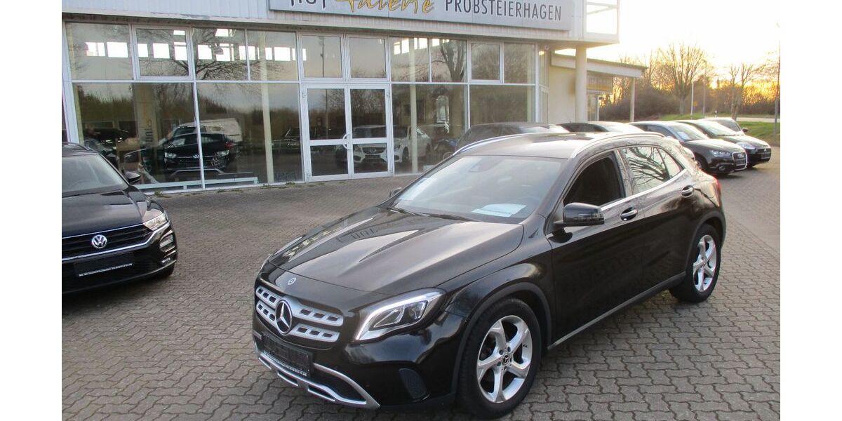 Mercedes-Benz GLA 180 68.850 km 20.690 &euro; Probsteierhagen bei Kiel 24253