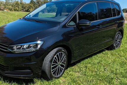 VW Touran 63.000 km 25.999 &euro; Spiesen-Elversberg 66583