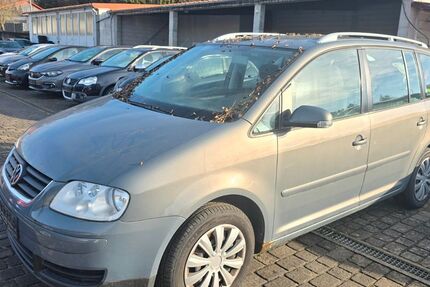 VW Touran 234.000 km 2.500 € Randersacker 97236