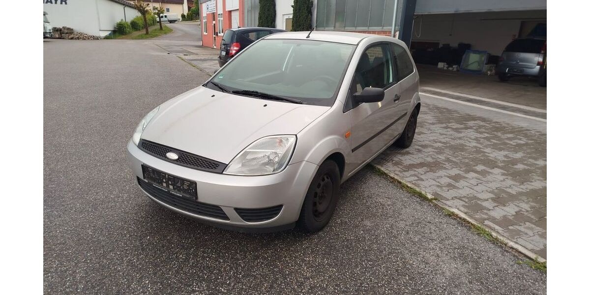 Ford Fiesta 194.299 km 1.499 &euro; Rohr 93352