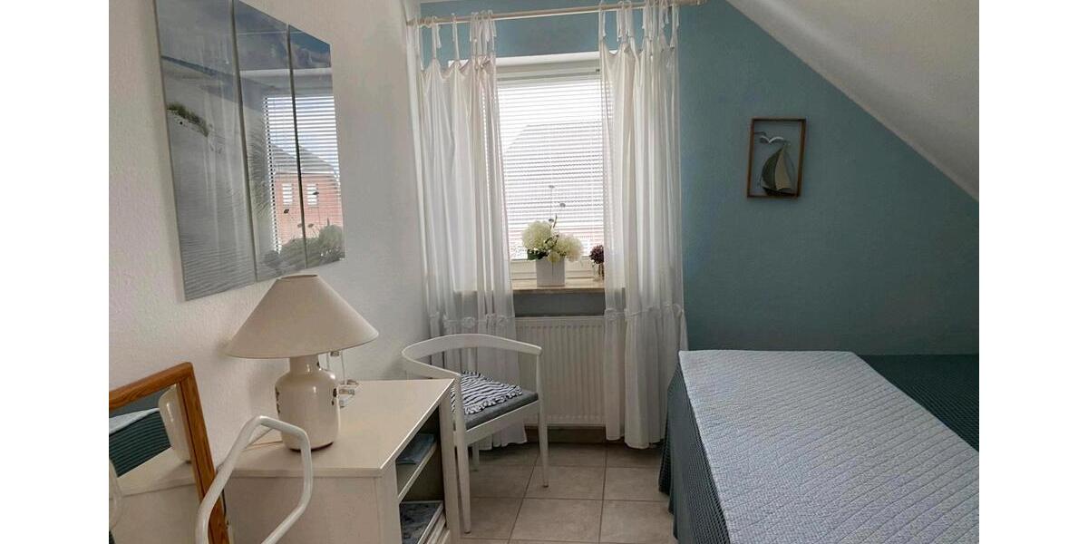 Dachgeschoßwohnung Büsum - 3 Zimmer, 66 m&sup2;, 250.000&euro; | Angebot:27120268