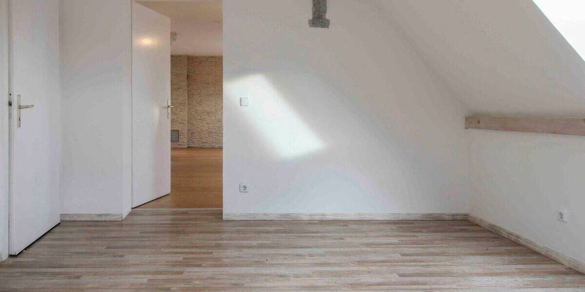 Mehrfamilienhaus, Wohnhaus Fürth Unterfarrnbach - 7 Zimmer, 528.000&euro; | Angebot:26218901