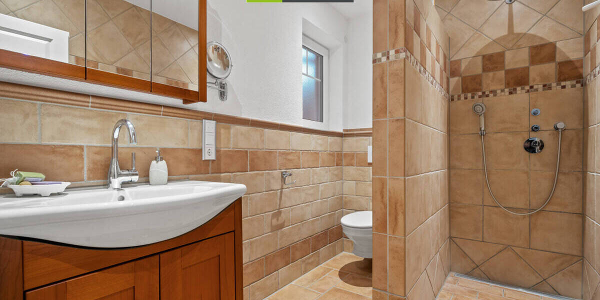 Einfamilienhaus Ochsenhausen / Reinstetten Reinstetten - 6 Zimmer, 197 m&sup2;, 699.000&euro; | Angebot:25693437