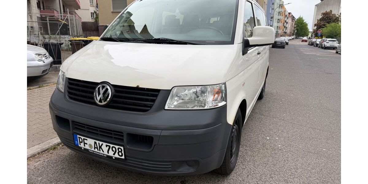 VW T5 Transporter 190.000 km 6.299 &euro; Pforzheim 75177