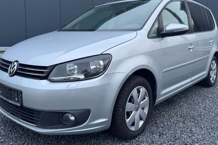 VW Touran 263.800 km 4.690 &euro; Braunschweig 38110