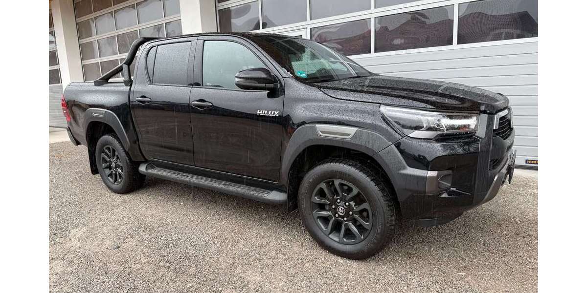 Toyota Hilux 22.300 km 50.000 &euro; Lenggries 83661