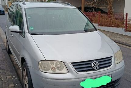 VW Touran 220.000 km 1.500 &euro; Solms 35606