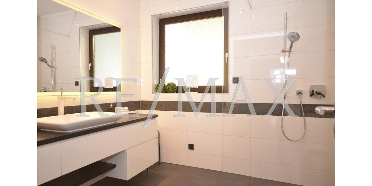 Einfamilienhaus Idstein - 5 Zimmer, 185 m&sup2;, 1.800&euro; | Angebot:26065494