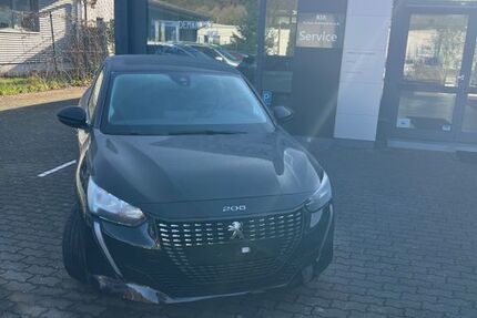 Peugeot 208 93.920 km 11.400 &euro; Annweiler 76855