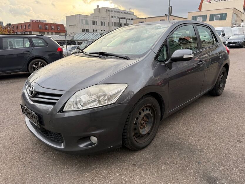 Toyota Auris 161.000 km 4.999 € Filderstadt / bei Stuttgart 70794