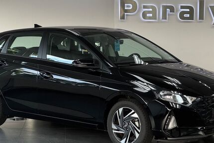 Hyundai i20 4.942 km 14.690 &euro; Salzgitter 38259