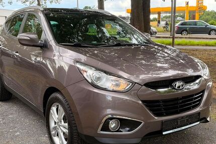 Hyundai ix35 131.000 km 7.999 &euro; Köln 51107