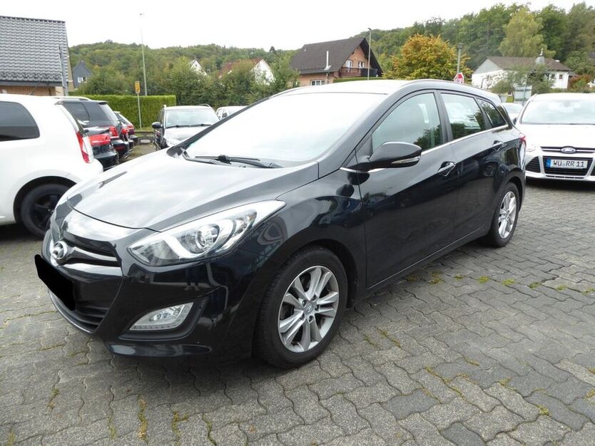 i30