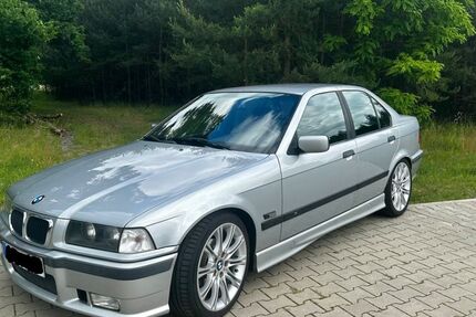 BMW 320 248.693 km 7.449 &euro; Leiferde 38542
