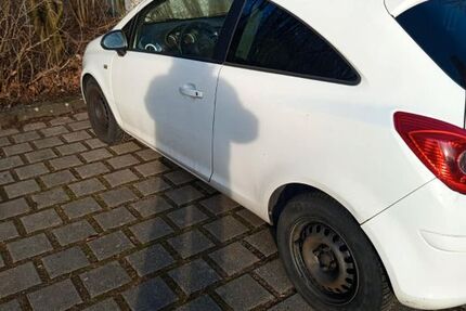 Opel Corsa 280.000 km 1.900 &euro; Siegen 57072