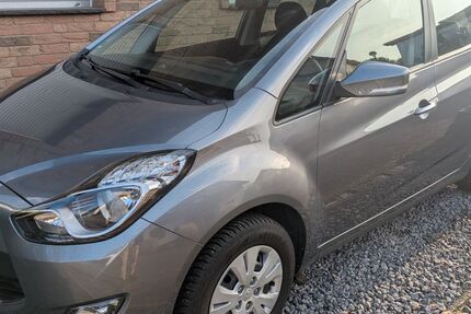 Hyundai ix20 98.000 km 6.100 &euro; Andernach 56626