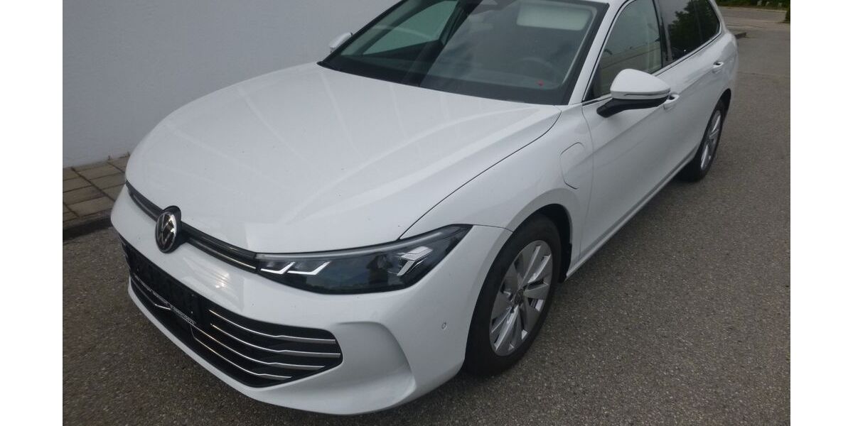 VW Passat Variant 49.850 km 31.900 &euro; Erharting 84513