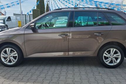 Skoda Fabia 57.010 km 11.990 &euro; Königs Wusterhausen - OT Niederlehme 15713