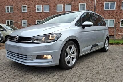 VW Touran 440.155 km 6.999 &euro; Neumünster 24536