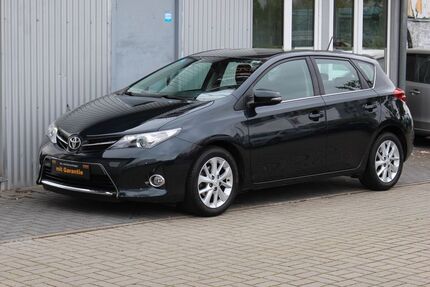 Toyota Auris 89.420 km 11.980 &euro; Berlin 13089