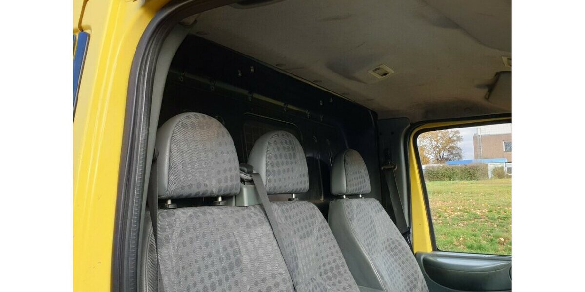 Ford Transit TDCI FT 300 HOCH 1 HAND NAVI AHK 155.000 km 2.200 &euro; Hannover 30179