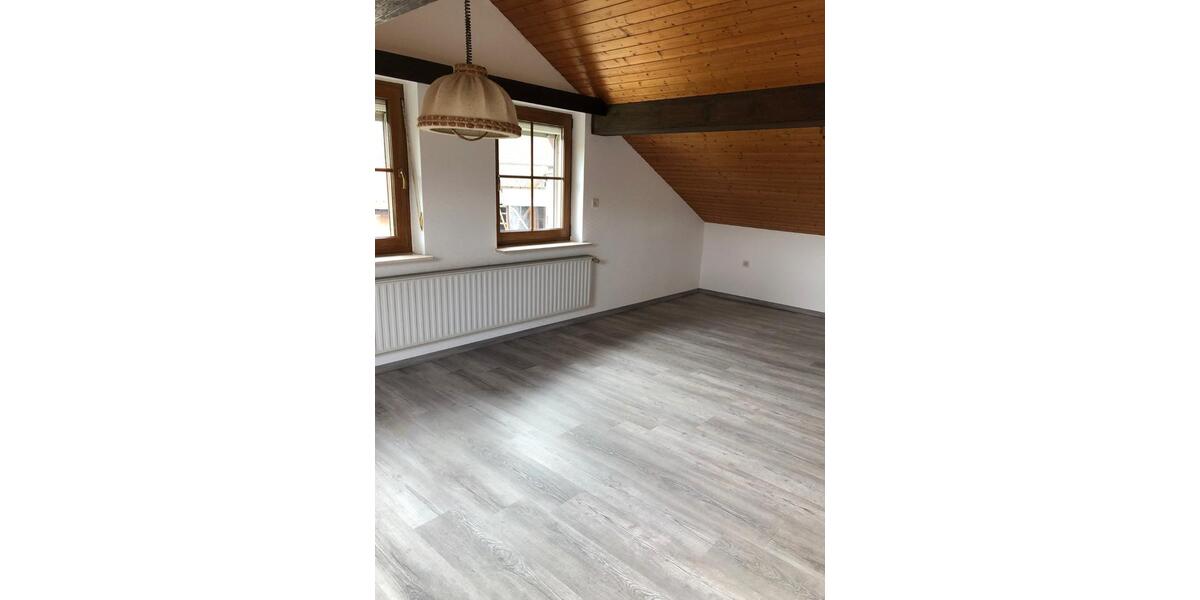 Dachgeschoßwohnung Gersfeld (Rhön) - 2 Zimmer, 50 m&sup2;, 450&euro; | Angebot:25253690
