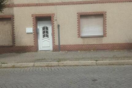 3 Raum Wohnung ab 15.03.26 700 Euro Kaltmiete 3 zimmer