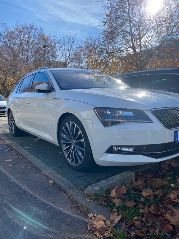 Skoda Superb 198.000 km 17.000 € Korntal-Munchingen 70825