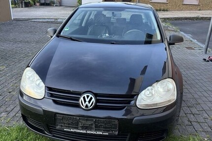 VW golf 5 300.000 km 1.900 € Mittelstrimmig 56858