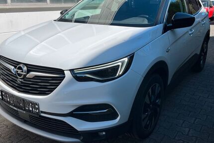 Opel Grandland (X) 145.000 km 14.780 &euro; Offenbach am Main 63073