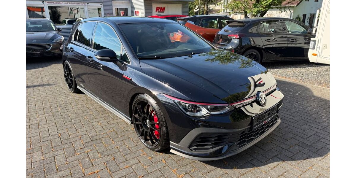 VW Golf 82.202 km 31.900 &euro; Hennef 53773