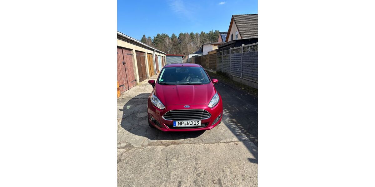 Ford Fiesta 109.000 km 5.200 &euro; Alt Ruppin 16827