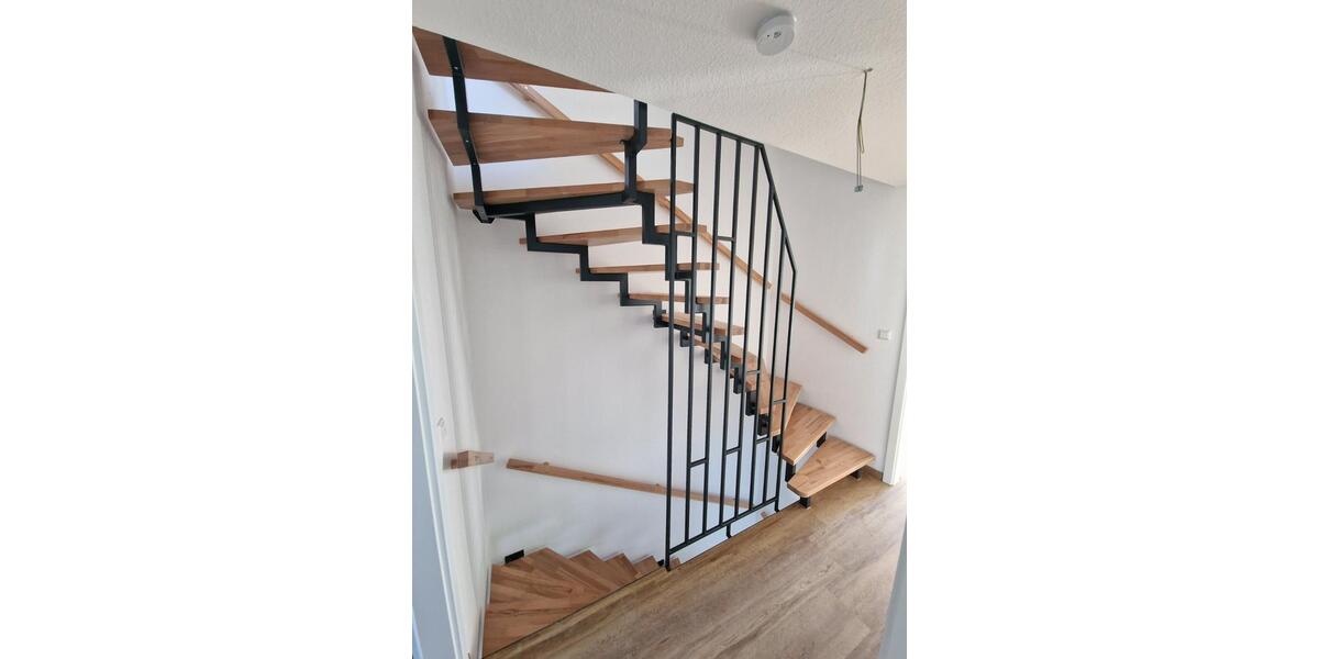 Reihenhaus Oberndorf am Neckar - 4 Zimmer, 132 m&sup2;, 1.400&euro; | Angebot:23555092