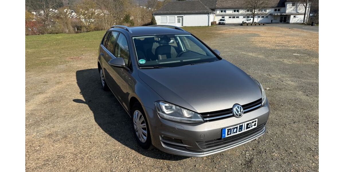 VW Golf 141.000 km 9.900 &euro; Herborn 35745