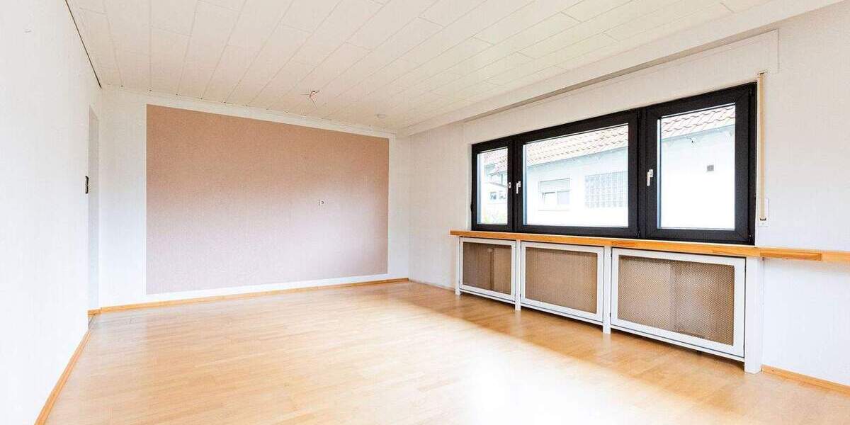 Mehrfamilienhaus, Wohnhaus Bischofsheim - 8 Zimmer, 229 m&sup2;, 695.000&euro; | Angebot:25768288