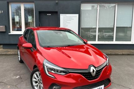 Renault Clio 63.616 km 11.950 &euro; Stade 21680