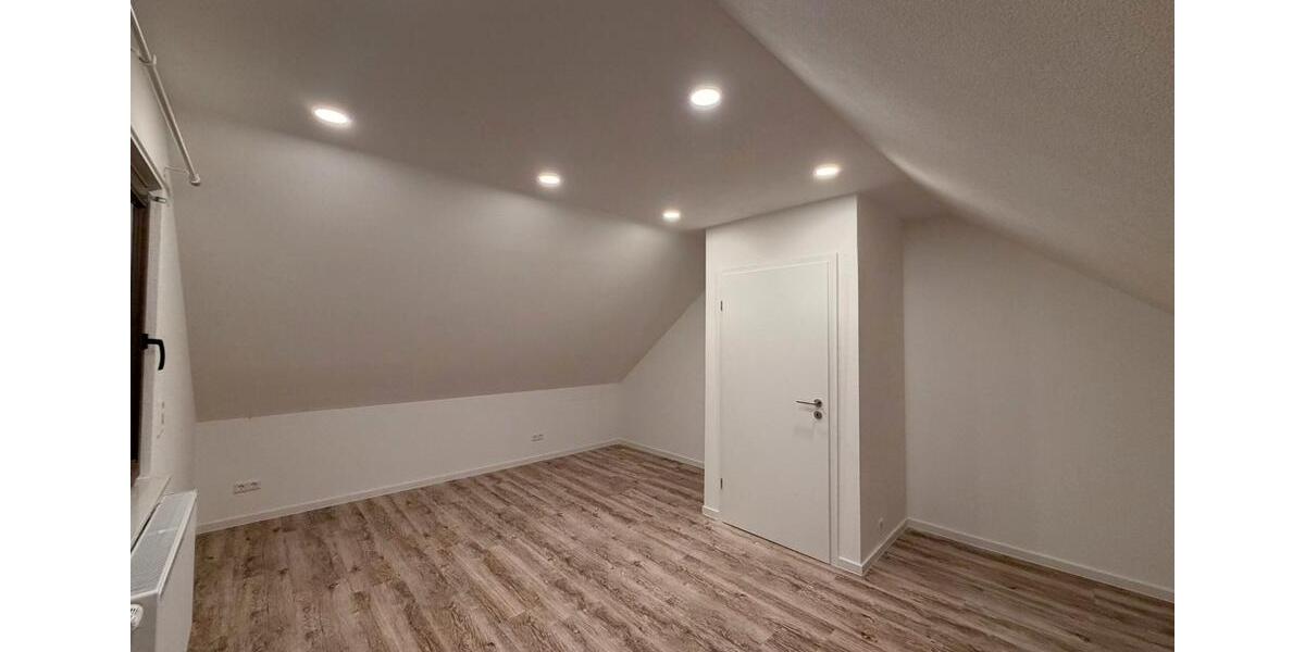 Dachgeschoßwohnung Mosbach - 2 Zimmer, 55 m&sup2;, 800&euro; | Angebot:26030737