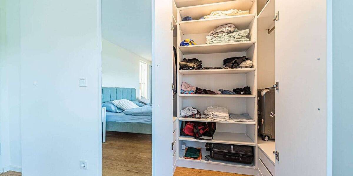 Etagenwohnung Frankfurt am Main Praunheim - 4 Zimmer, 125 m&sup2;, 3.500&euro; | Angebot:26824535