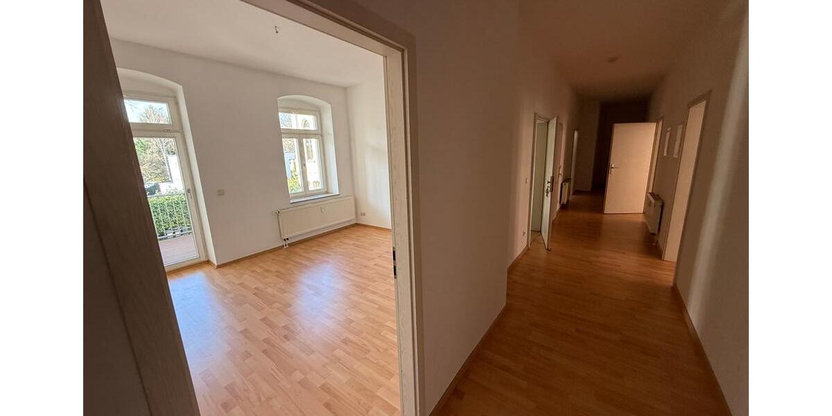 Etagenwohnung Zwickau - 5 Zimmer, 118 m&sup2;, 699&euro; | Angebot:25756475