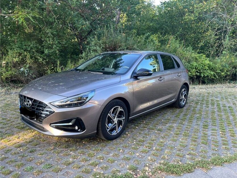 i30