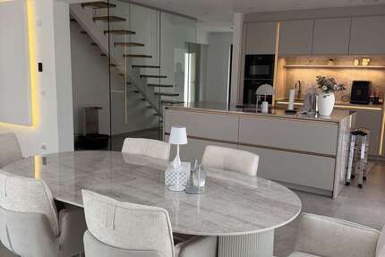 Haus Blankenheim - 5 Zimmer, 150 m&sup2;, 1.650&euro; | Angebot:26205449