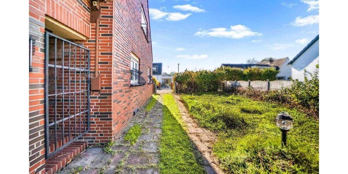 Baugrundstück mit Altbestand und Gartenteil in Vennhausen zimmer