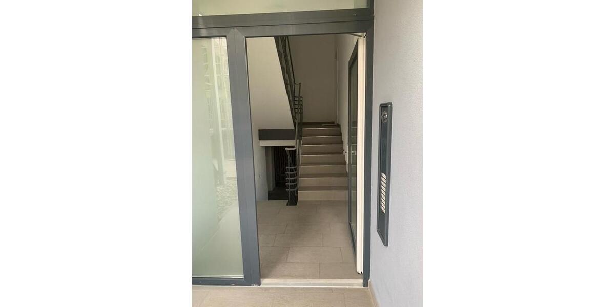 Dachgeschoßwohnung Konstanz - 3.5 Zimmer, 130 m&sup2;, 2.300&euro; | Angebot:26294735