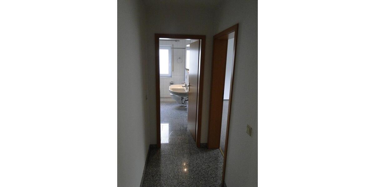 Etagenwohnung Bergisch Gladbach Alt-Frankenforst - 3 Zimmer, 112 m&sup2;, 1.200&euro; | Angebot:24753474