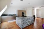 Erstklassiges Penthouse mit Dachterrasse in historischer Toplage