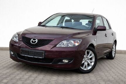 Mazda 3 118.117 km 3.499 &euro; Berlin 13051