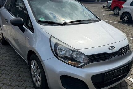 Kia Rio 207.000 km 2.690 &euro; Deggingen 73326