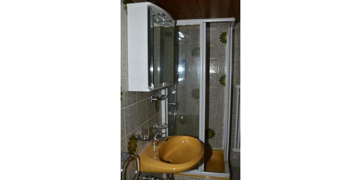 Helle 2-Zimmer-Wohnung in ruhiger Lage zimmer