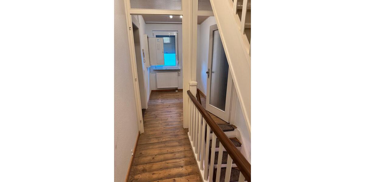 EFH 3ZK Bad mit abgeschlossenem Innenhof, Laube und Außen-WC 3 zimmer