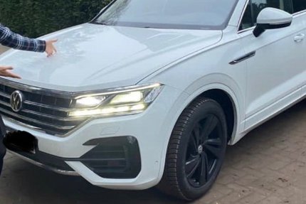 VW Touareg 119.000 km 37.500 &euro; Hatten 26209